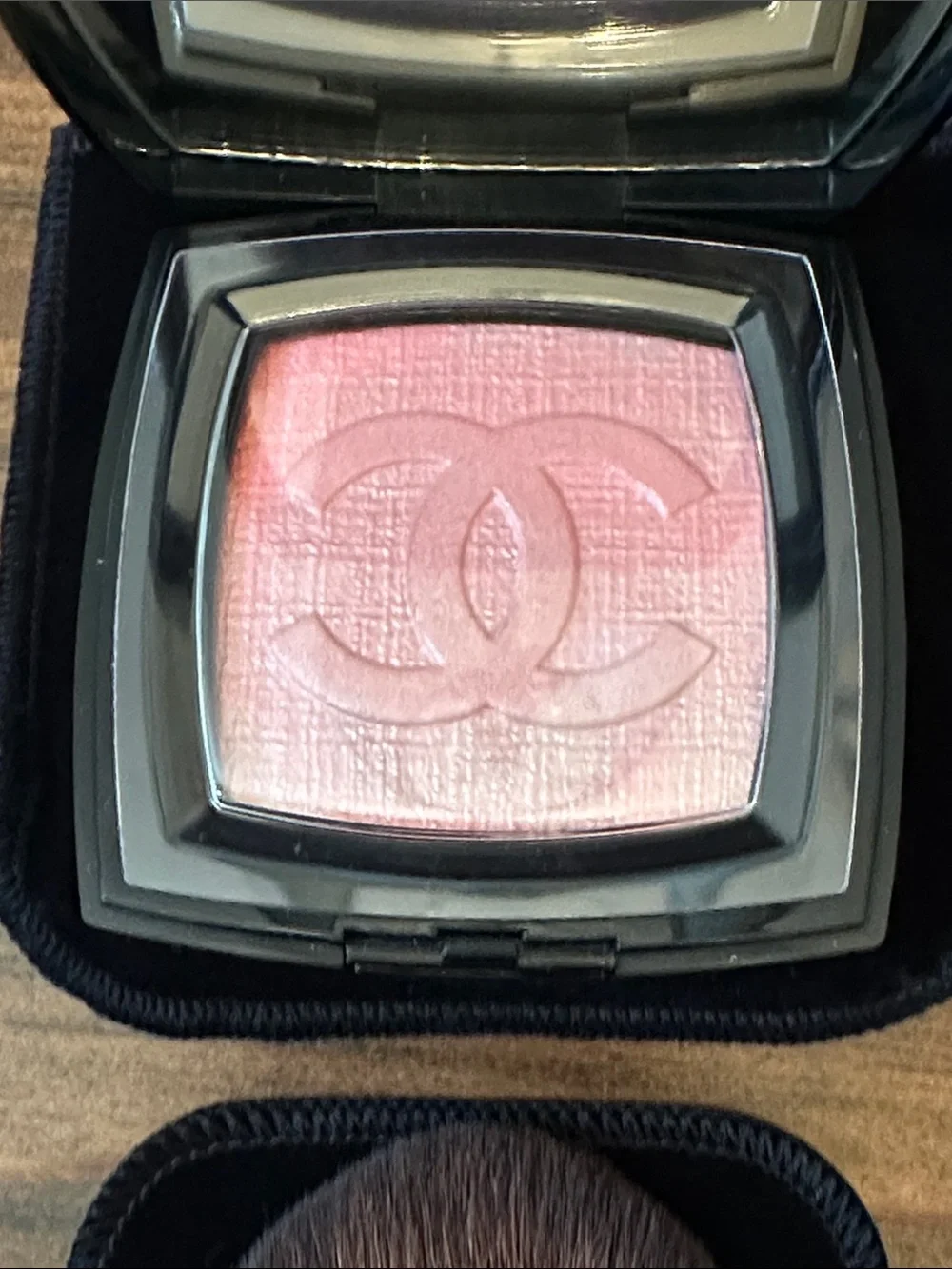 NEW Chanel Limited Edition Illuminating Blush Powder - Fantasie De Chanel
